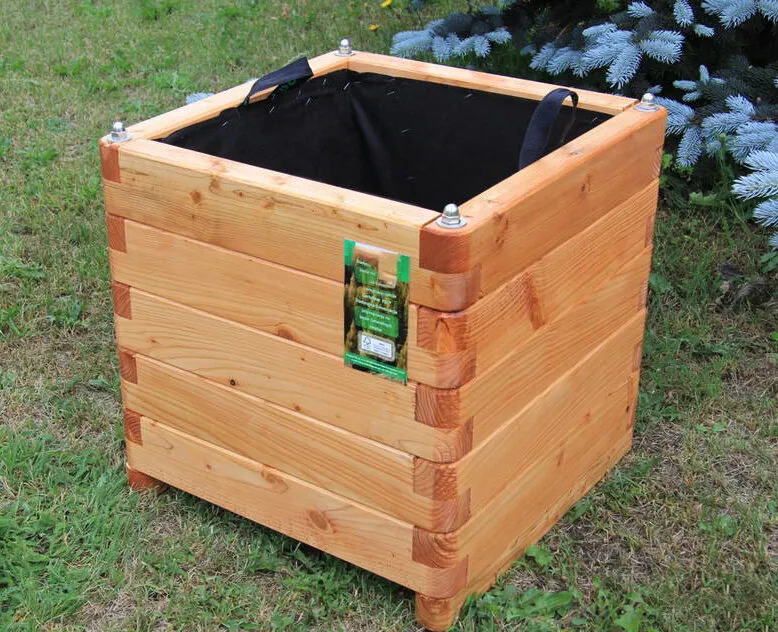Hochbeet 50x50x50cm aus L&auml;rche geschraubt mit Vlies, gerundeten Ecken und Griffen