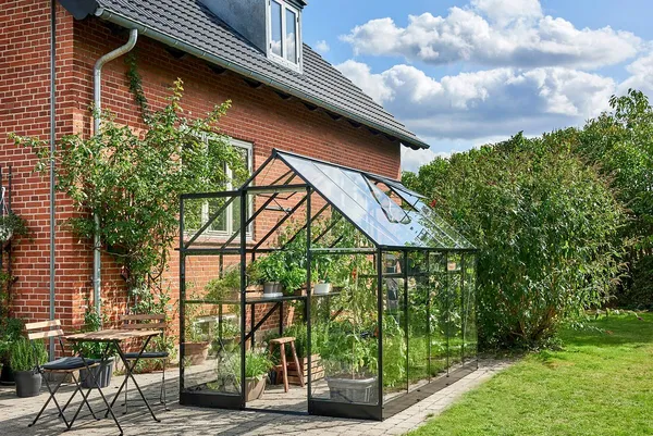 Juliana Gewächshaus Qube 6 - 5,9 m² (Gr. 3) 3 mm Sicherheitsglas schwarz